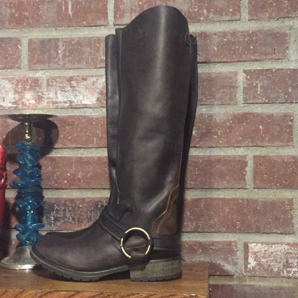 These all leather boots are awesome - brand new!